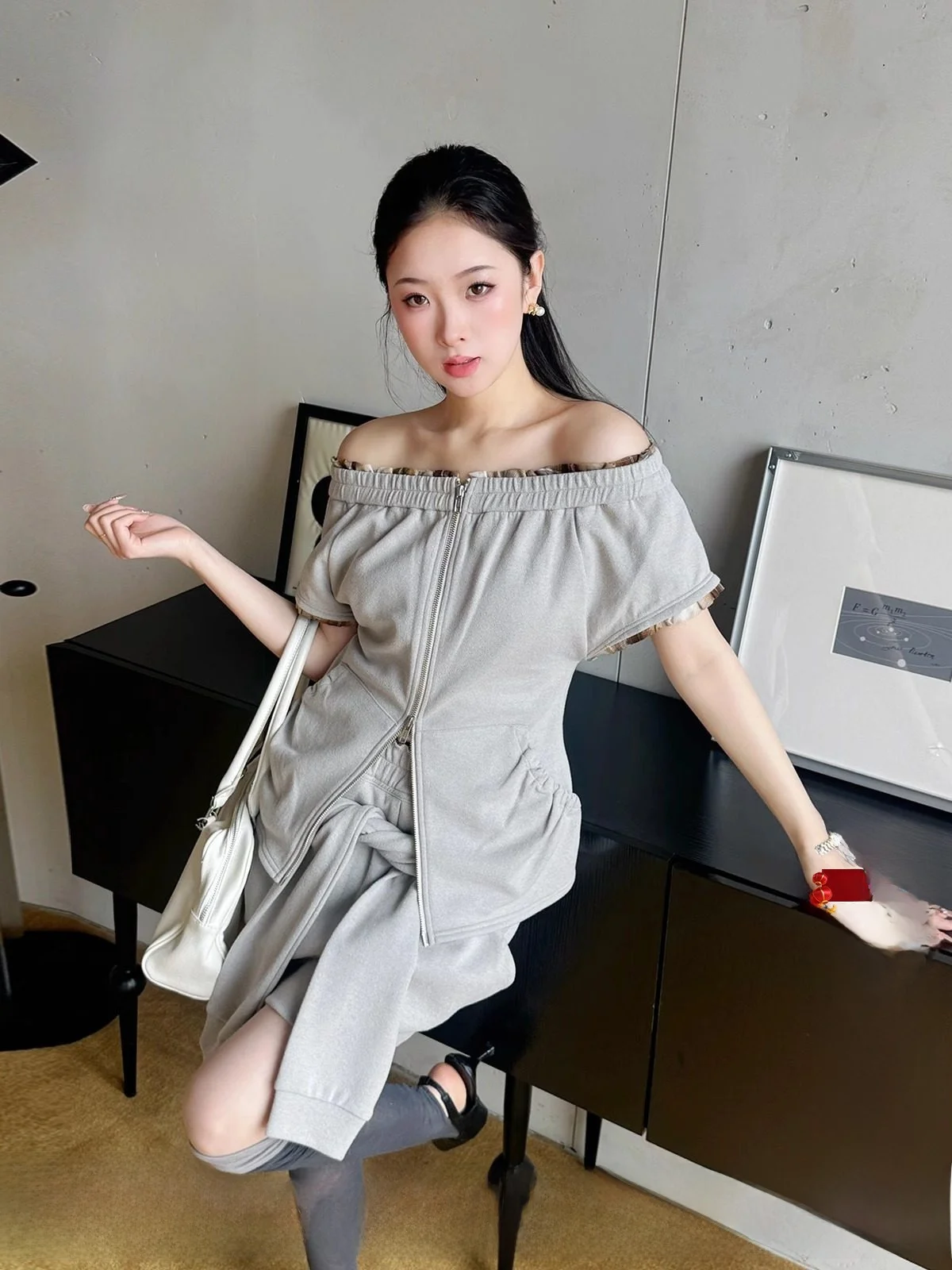 

Худи и прямые леггинсы из смесового хлопка для женщин, весенняя повседневная коллекция, на молнии, цветной вариант