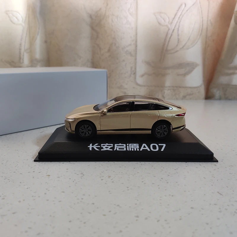 1:43 Scale Changan A07 Plastic Car Model Toys Ornament Souvenir Gifts