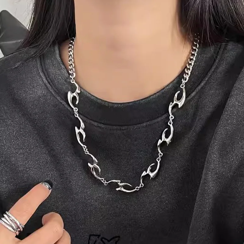 한국 힙합 펑크 실버 컬러 가시 초커 목걸이 (여성용, 남성용) 락 메탈 레트로 불규칙 불꽃 모양 목걸이 쥬얼리