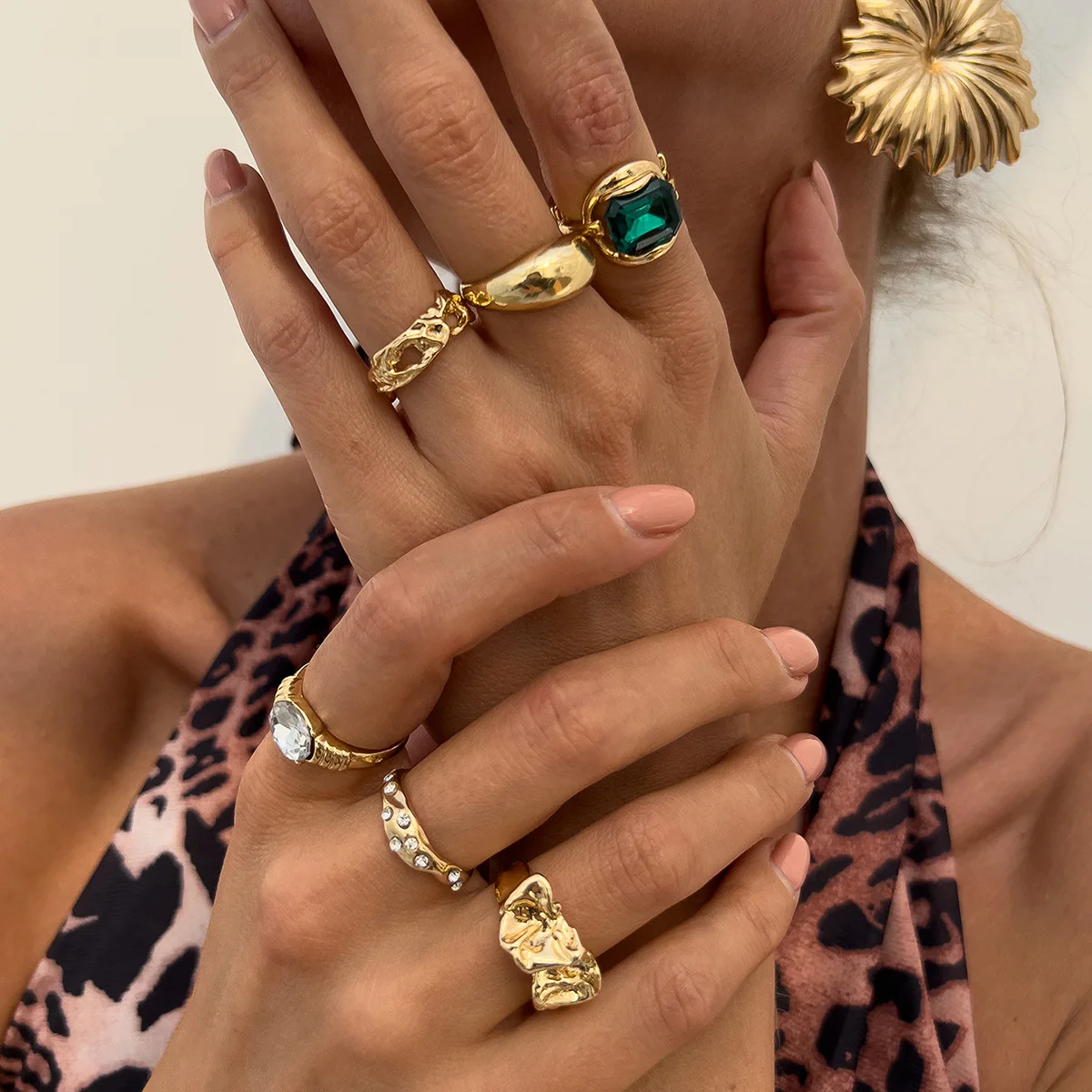

Retro Women's rings Fashionable Joint Ring Set Geometric Smooth Lava INS Niche banquet Jewelry Holiday gifts
