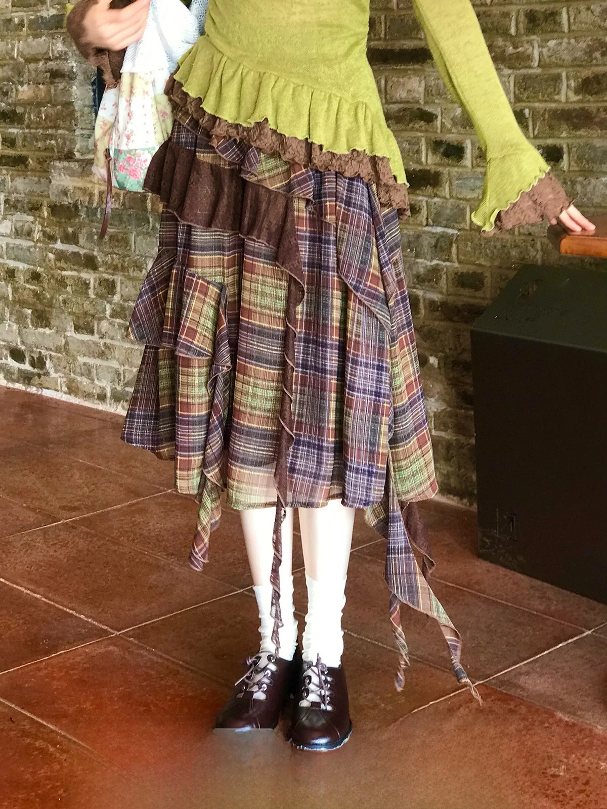 

Loose Plaid Skirt High Waist Polyester Fiber A-Line Half Body Conceal Meat Spring Season Girl's Fashion Short Skirt
