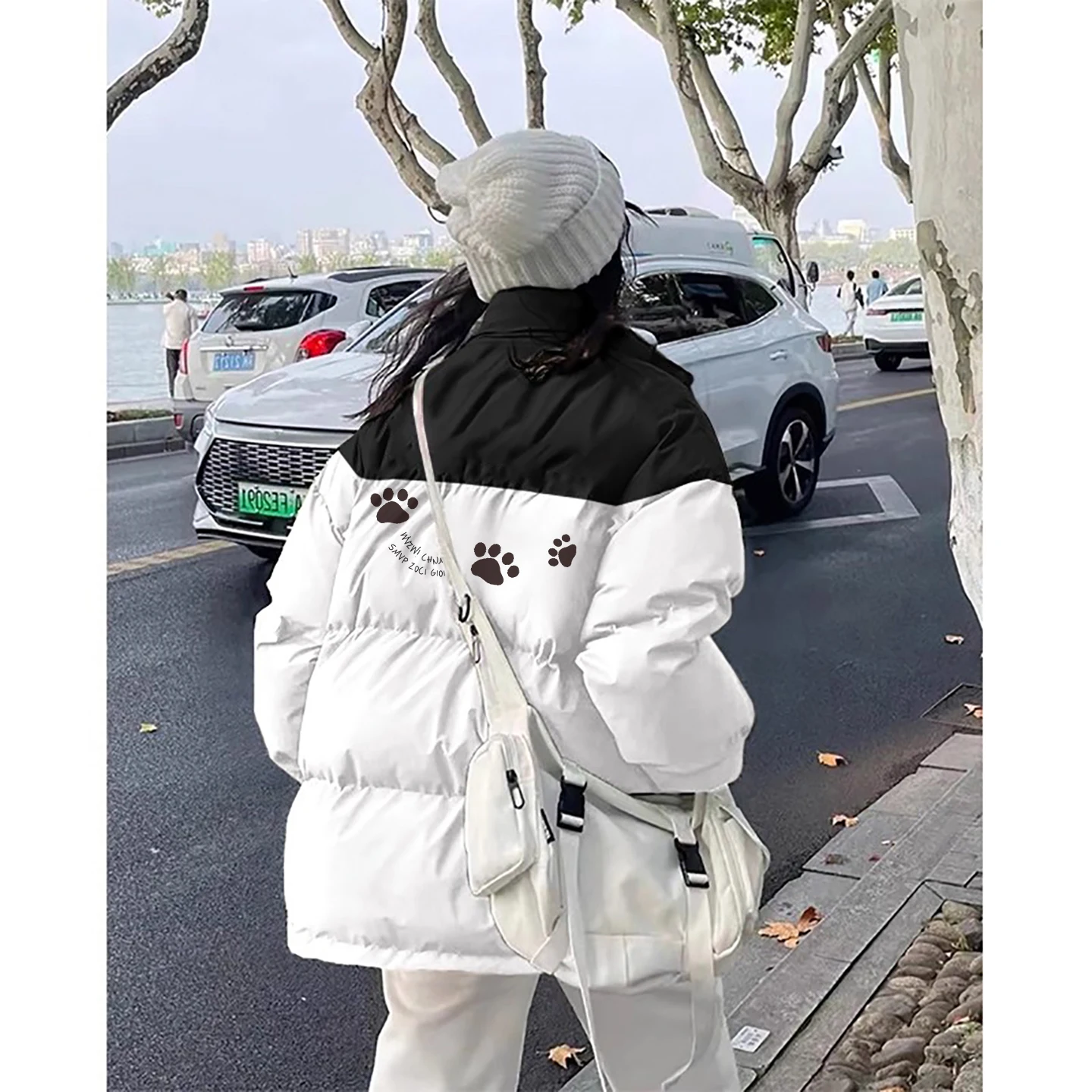 

Parka Oversize Longue Womens Coat Patch-Pocket Pleated-Front Puffed-Sleeve Pintucked-Yoke Printed-Back Princess-Seam Beautiful