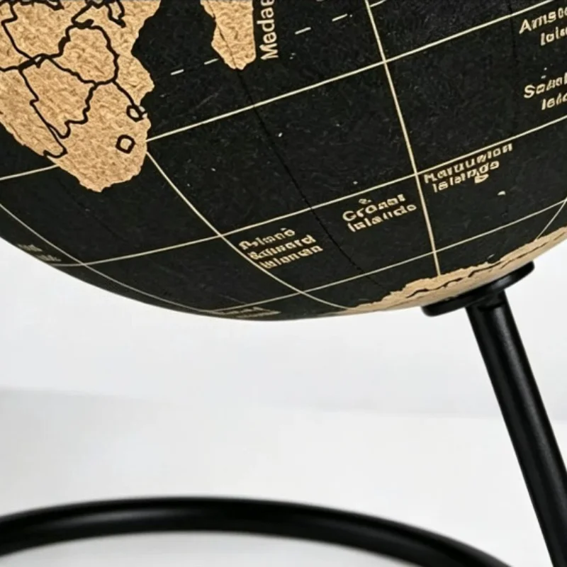 Vintage Globe Figurines Handma - огляд і ціна Home Decor