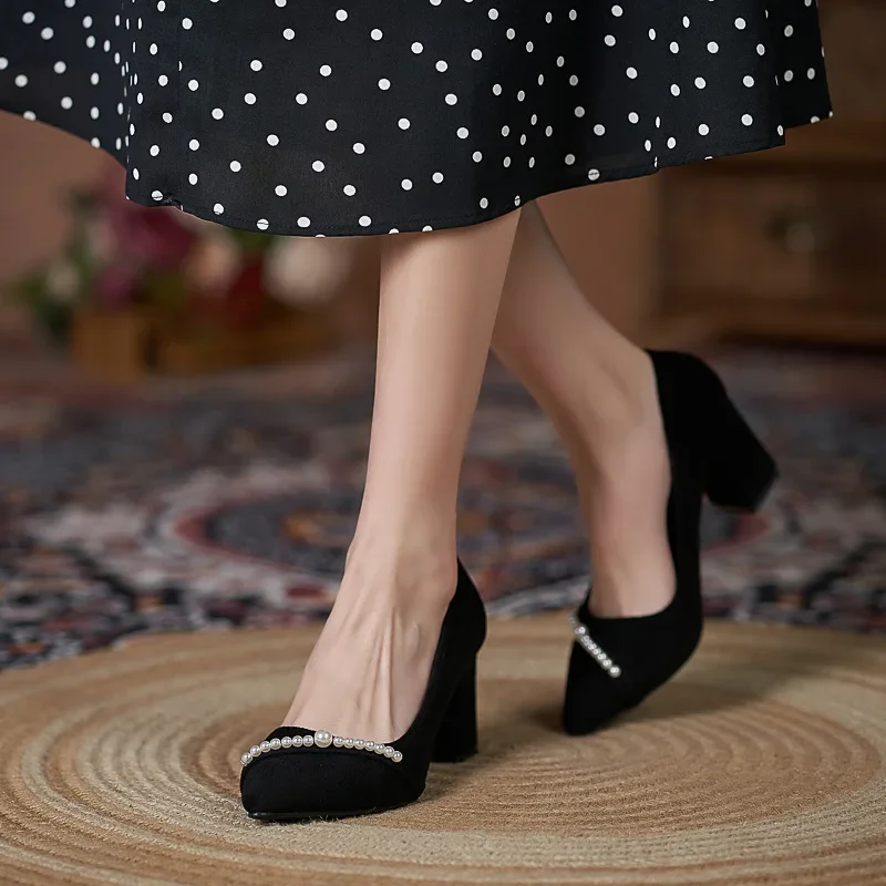 

Large Size 30-44 High Heels Women Block Heel Point Toe Pearls Women Pumps