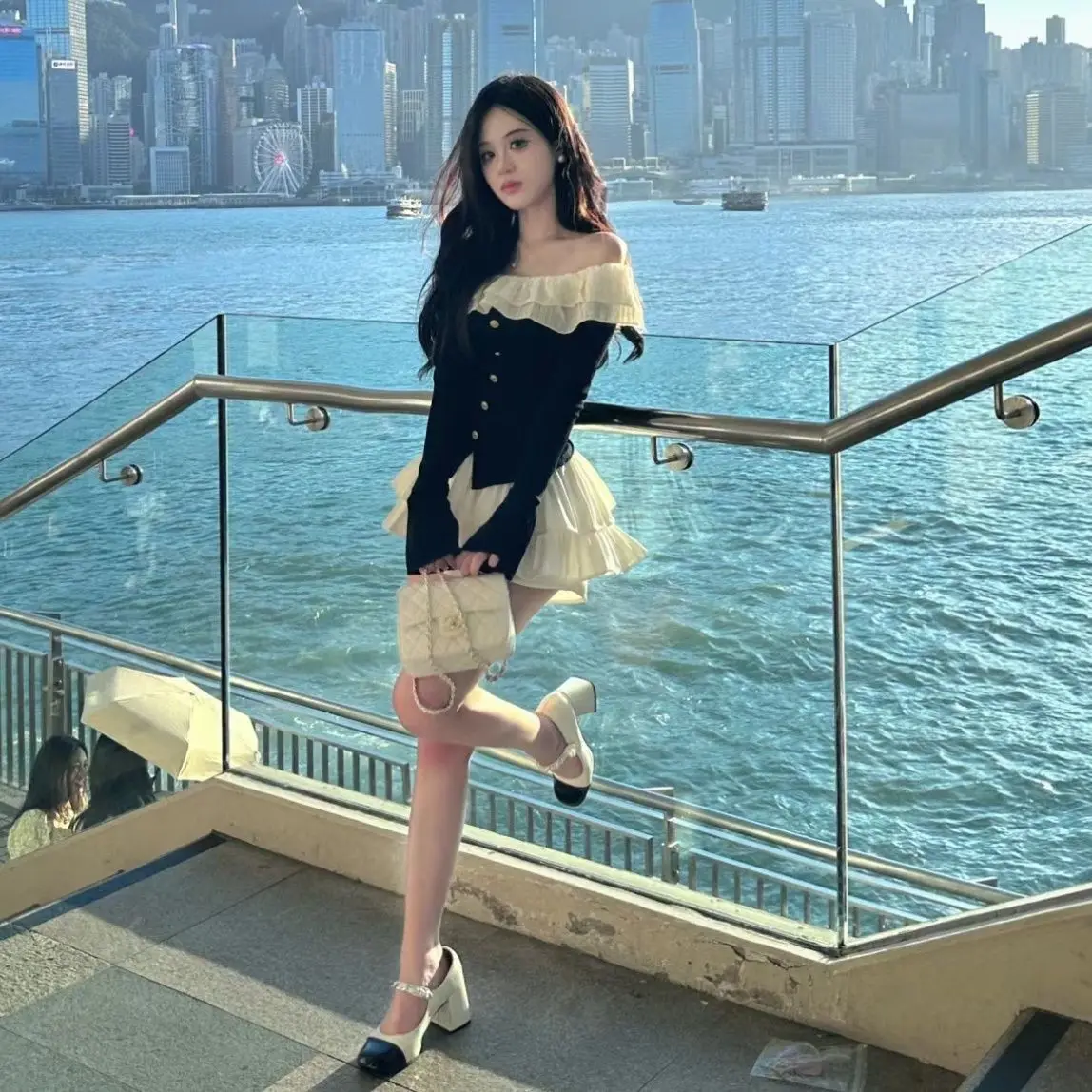 Fast Hand Network Red Spicy Girl One Shoulder Sweet Lace Trim Top Skirt Set Women's Cake Short Skirt Set Fashionable Ensemble