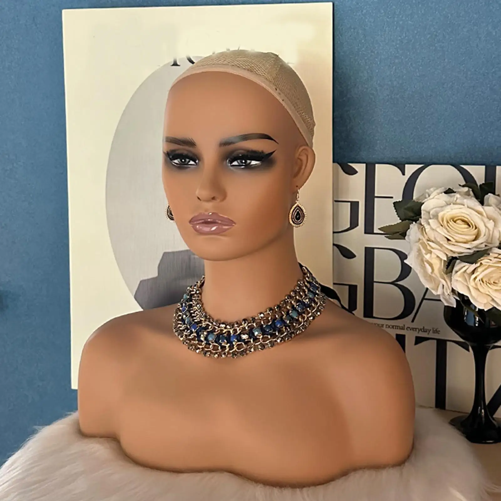 

Женский манекен, модель головы, стенд, реалистичная окружность головы 52 см для розничной торговли, легкий ПВХ 14x16,5 дюймов