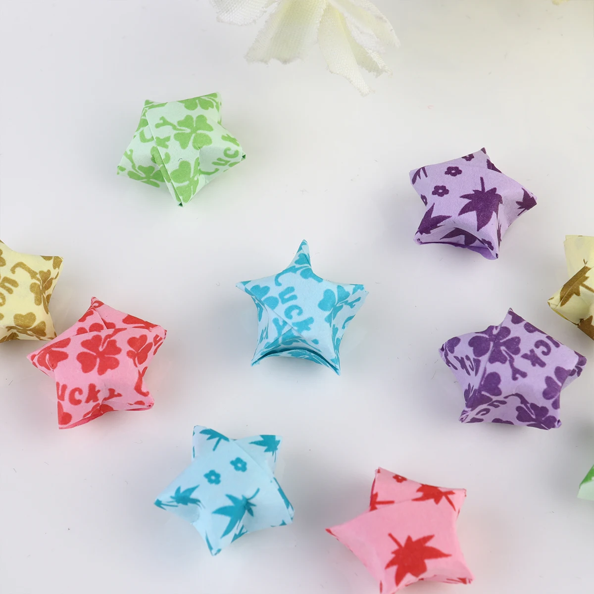 

10 Sets Lucky Star Paper Craft Kits Double Sided Colorful Folding Supplies for Kids School Arts Projects Decorative Paper