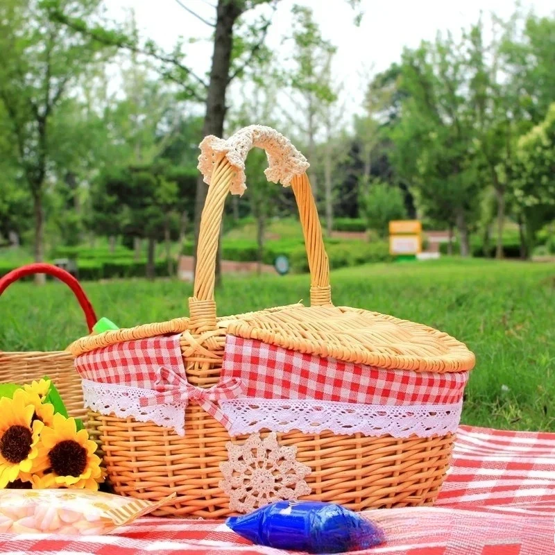 

Simple Cute Wicker Carry-on Handle Storage Baskets Picnic Basket with Lid Fruit Food Basket Home Organize Accessory Small Size