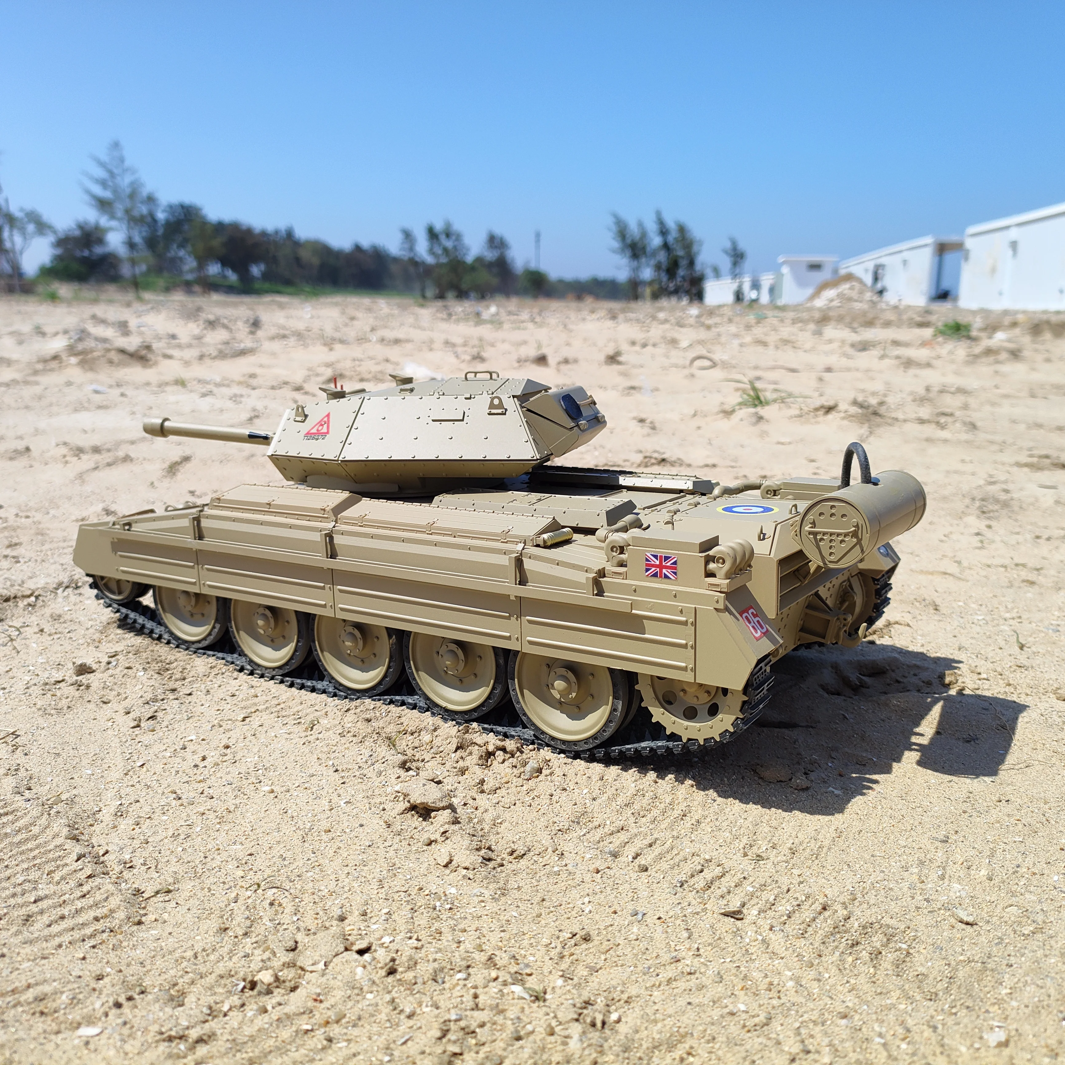 Escala completa 1:16 British Crusader Controle Remoto Tanque Brinquedo 2.4G Elétrico RC Modelo Militar Presente de Aniversário das Crianças