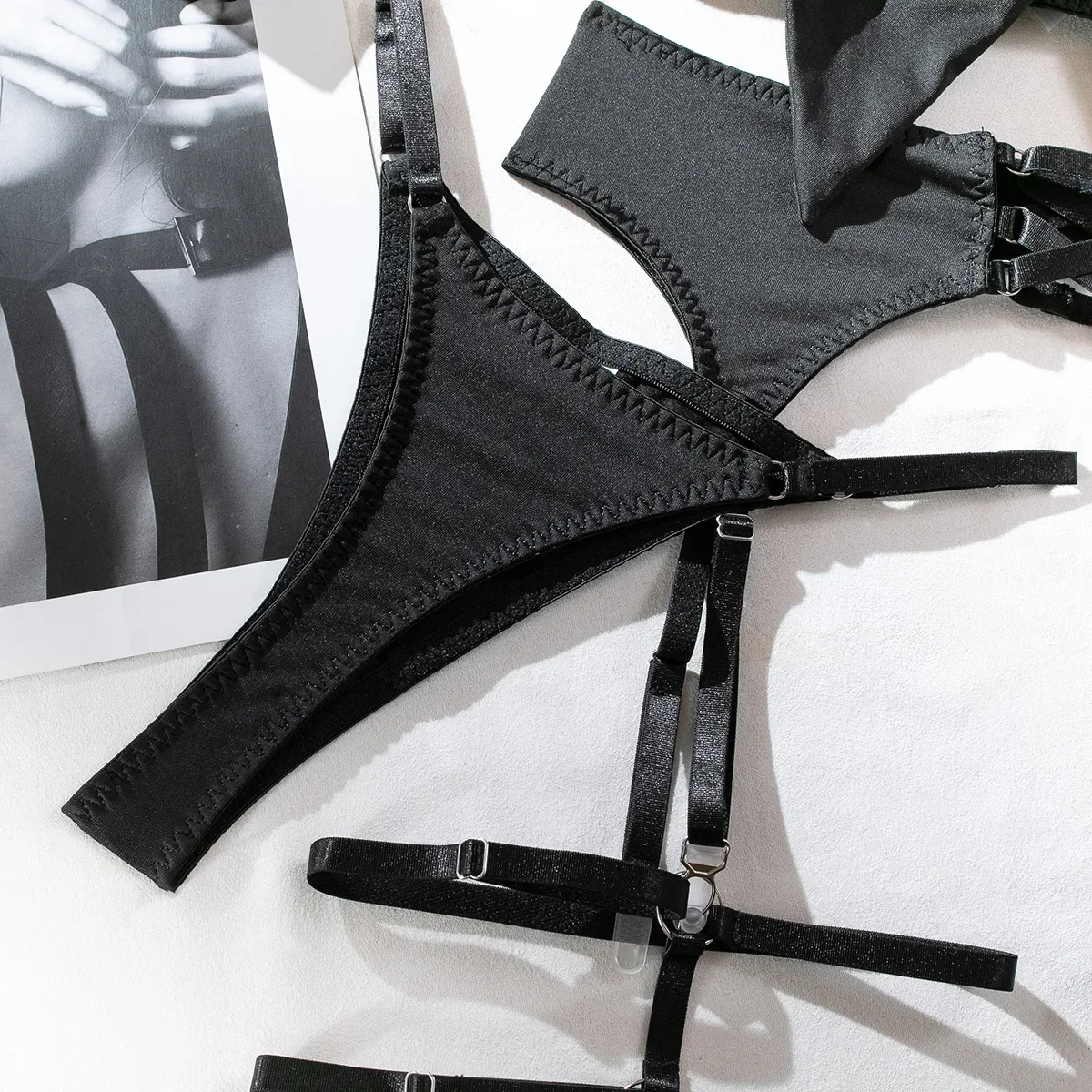 Conjunto de lencería Sexy con lazo calado para mujer, ropa exótica sólida, traje femenino, ropa interior de estilo puro deseo con liga y guantes