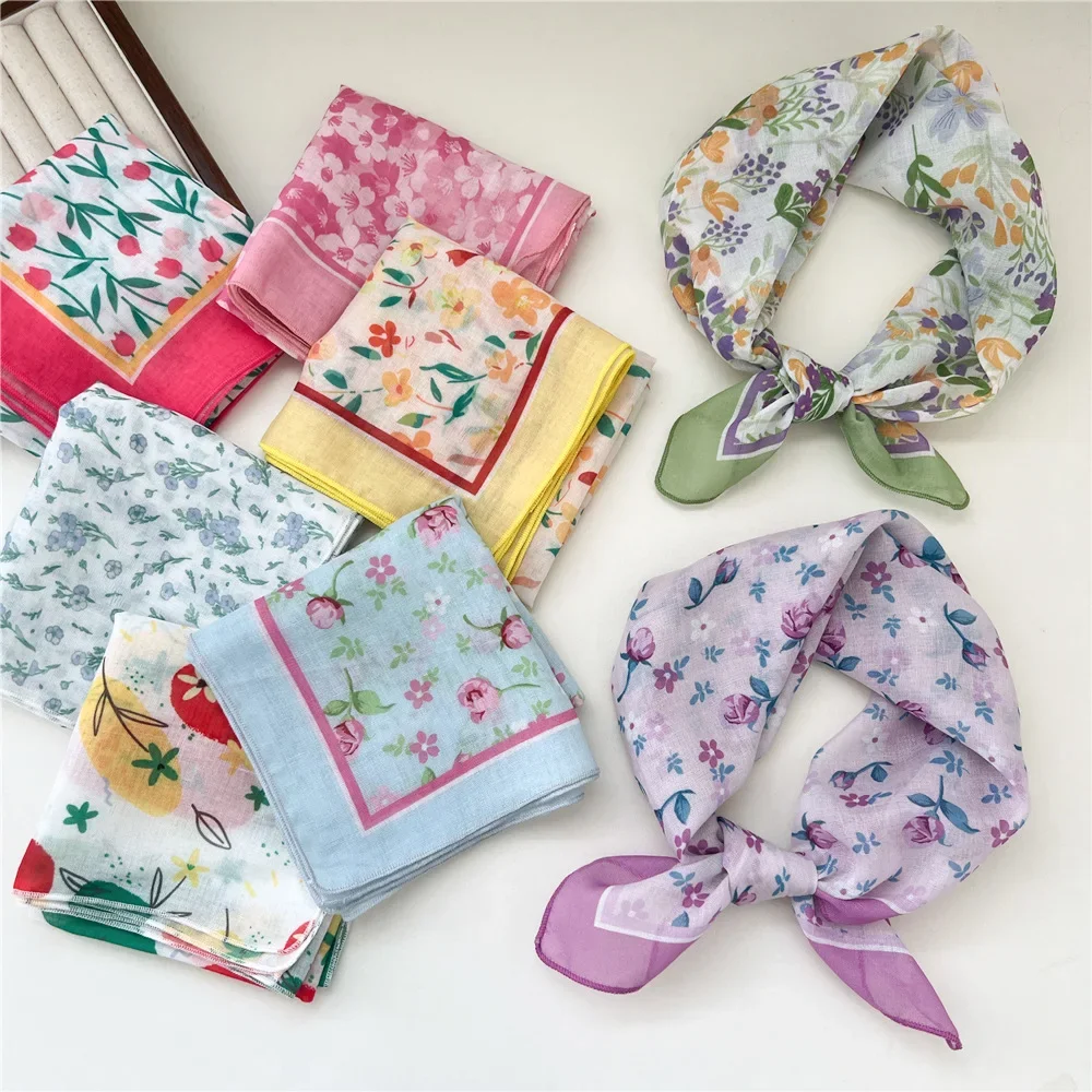 

Летний тонкий шарф для женщин и девочек, красивый сладкий хлопковый шарф с цветочным принтом из полиэстера, летний солнцезащитный платок 55*55 см