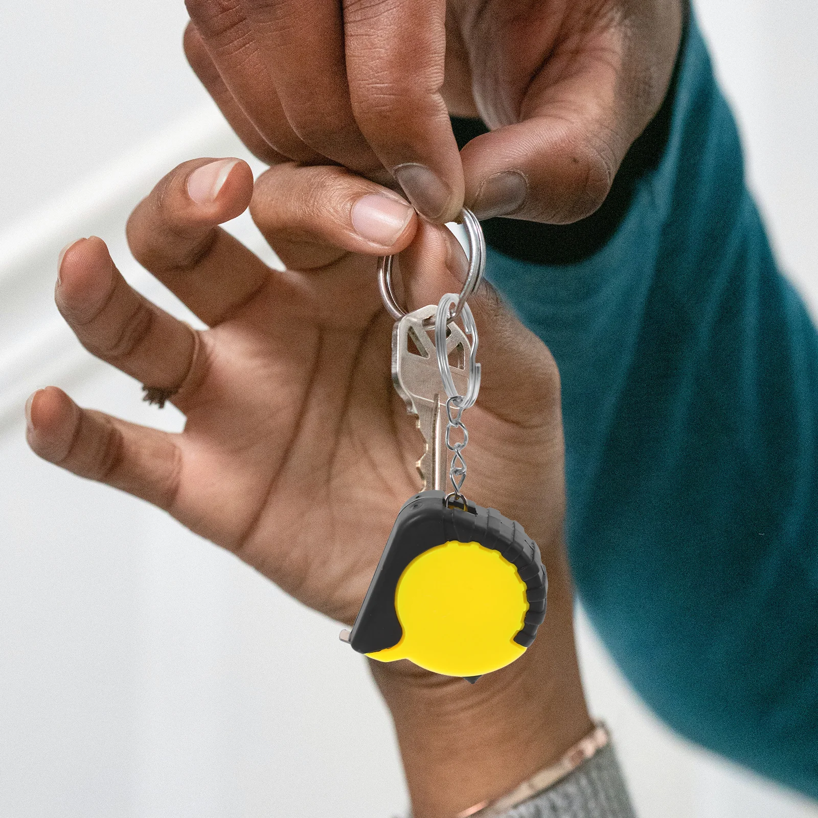 4pcs Mini Retractable Tape Measure Keychain Set Compact Metric Inch Portable Measuring Tool For Automatic Snap Durable