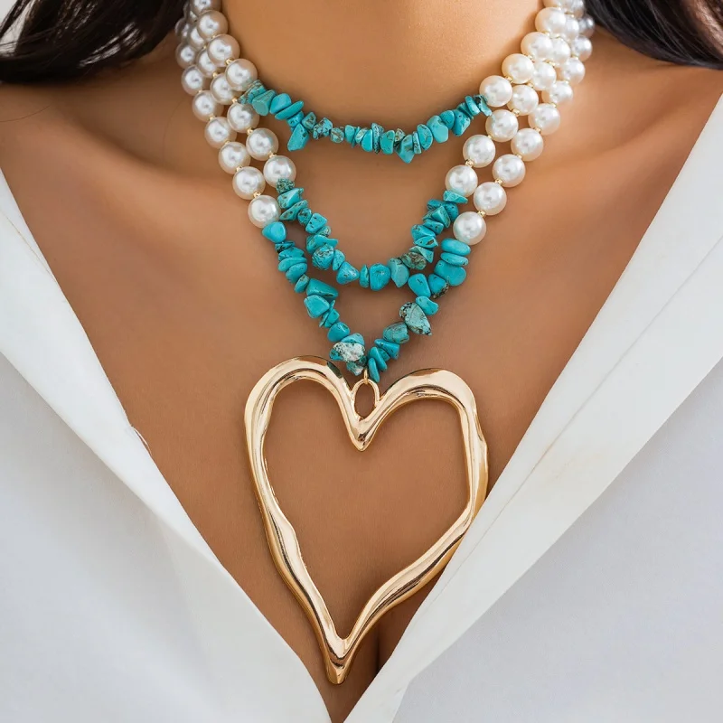 

European And American Ornament All-Match Retro Big Love Turquoise Necklace Female Personality Beaded Peach Heart Imitation Pearl