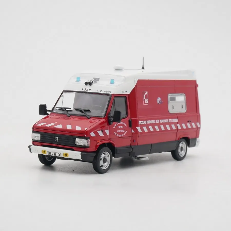 

Металлическая модель пожарной машины Peugeot J5 Maxum (Франция) в масштабе 1:43 от Ixo