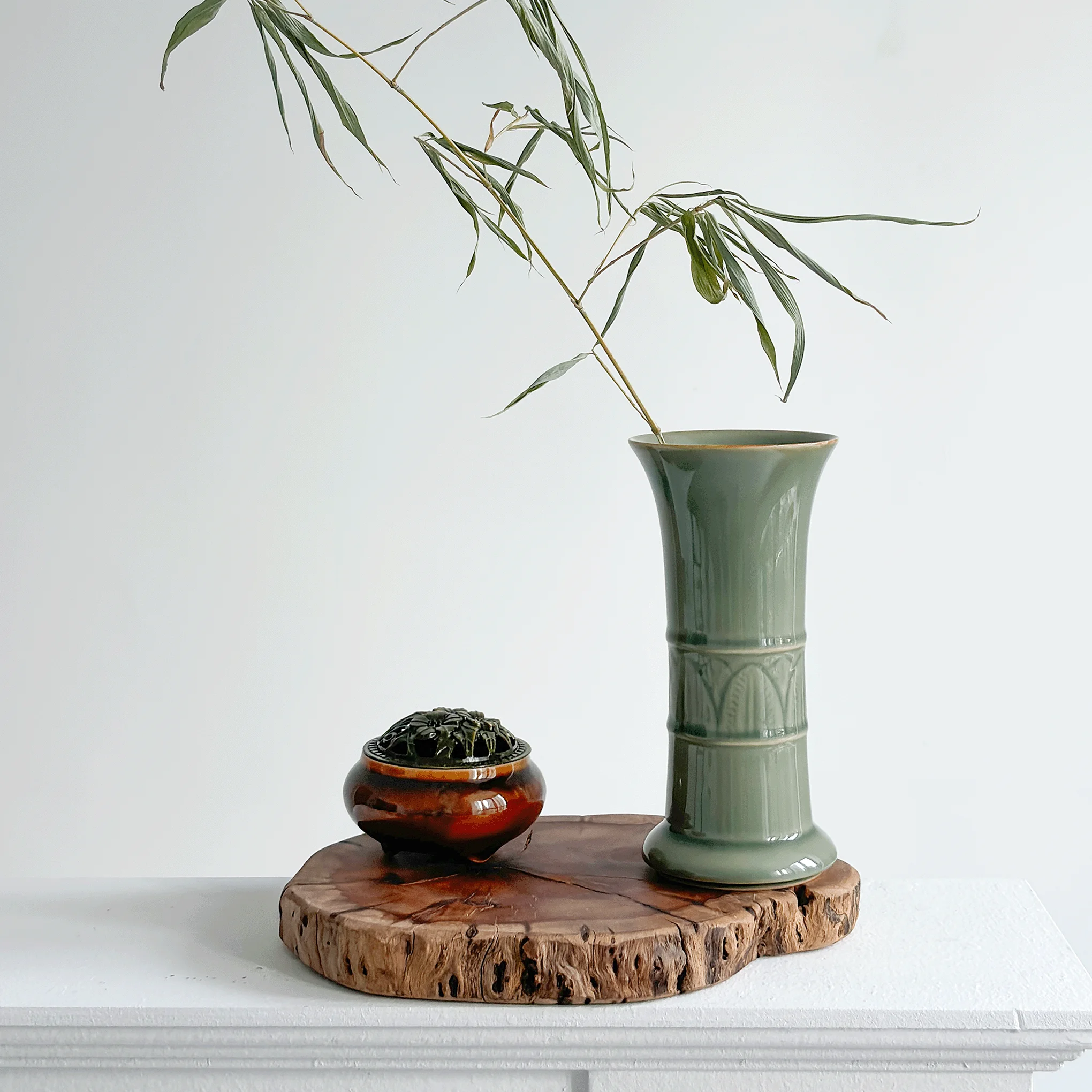 New Chinese-style Celadon Vase Tea Room Health Center Song Dynasty Aesthetics Arrangement Living Room Flower Utensils Ornament