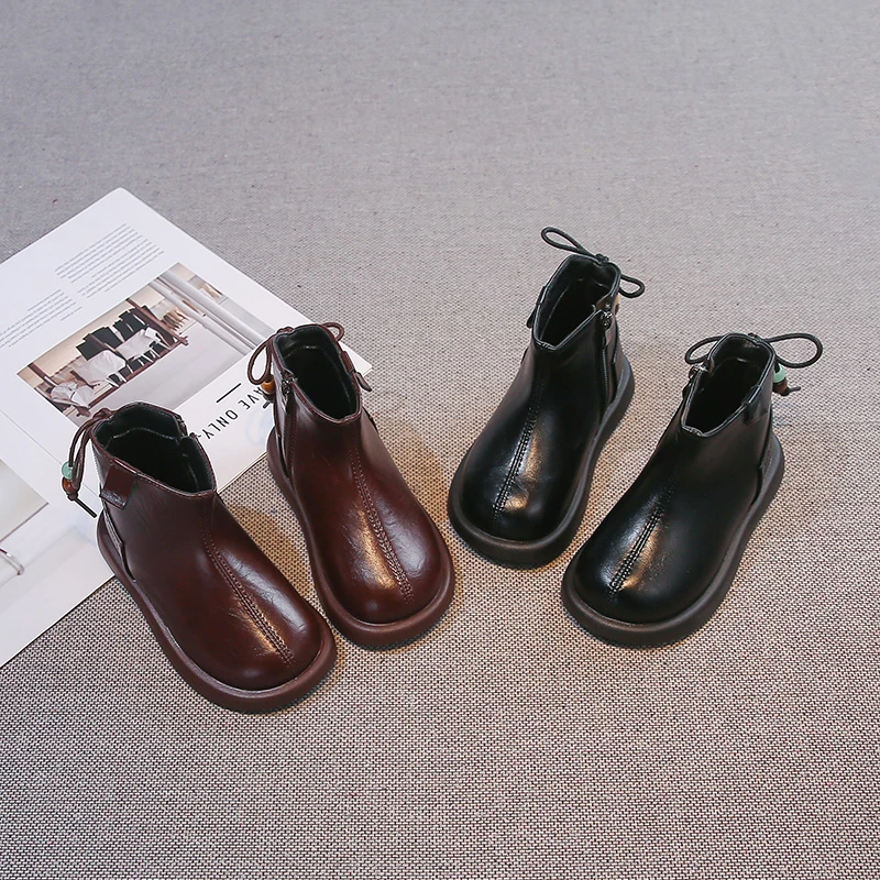 Kinder-Kurzstiefel mit süßen Schleifen hinten, Mädchen-Lederstiefel mit seitlichem Reißverschluss, 2026 Herbst Neuheit, Kinder-Knöchelstiefel mit runden Zehen, rutschfest – Detail 4