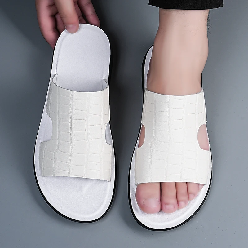 Men's Summer Trendy Crocodile Pattern Sandals Wear-resistant Anti-slip Slip-On Beach Shoes Comfortable Cool Slippers-7666