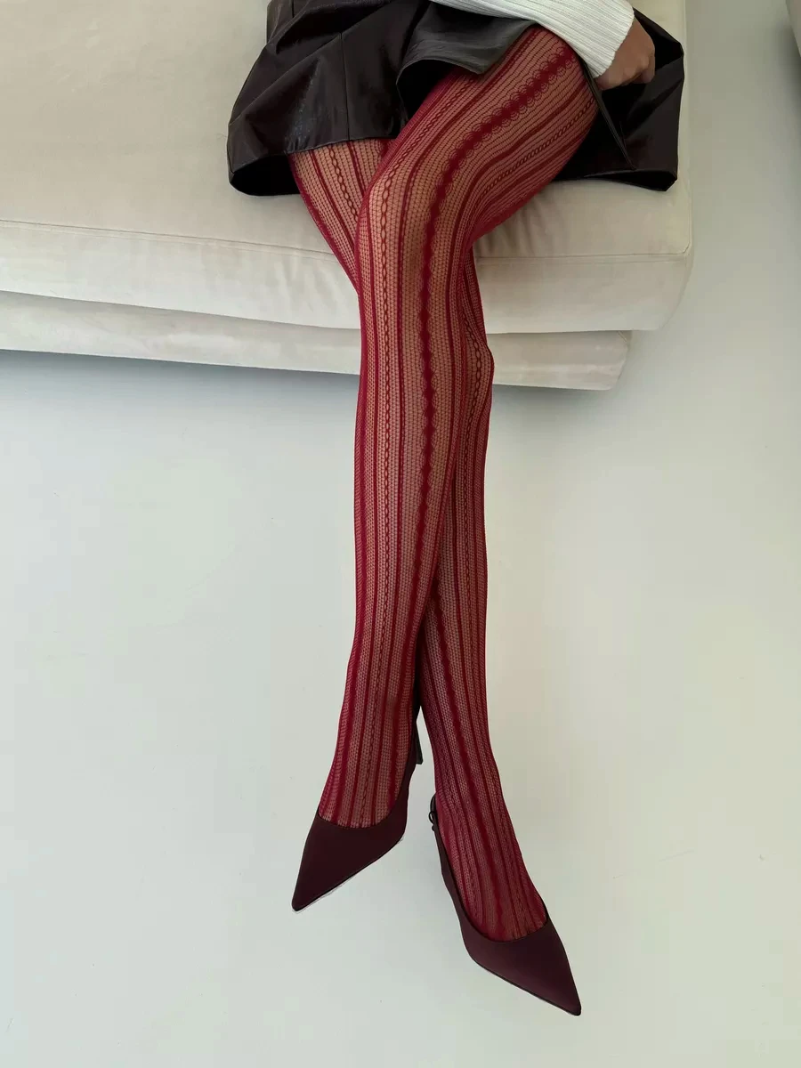 Kave Burgundy Striped Y2K Hollow Tights For Women Sweet Vintage Sexy Versatile Thin Pantyhose 2026 Spring And Autumn New Trendy