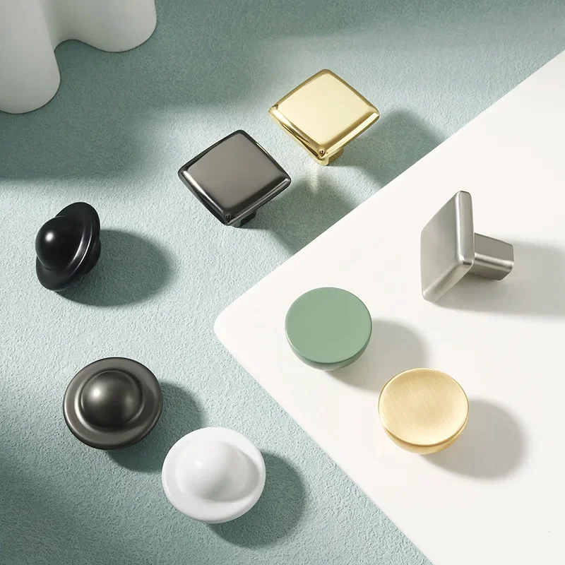 yesNordic Light Luxury Gold Single Hole Solid Handle European Style Black Round Furniture Hardware For Cabinet Wardrobe Door Dra