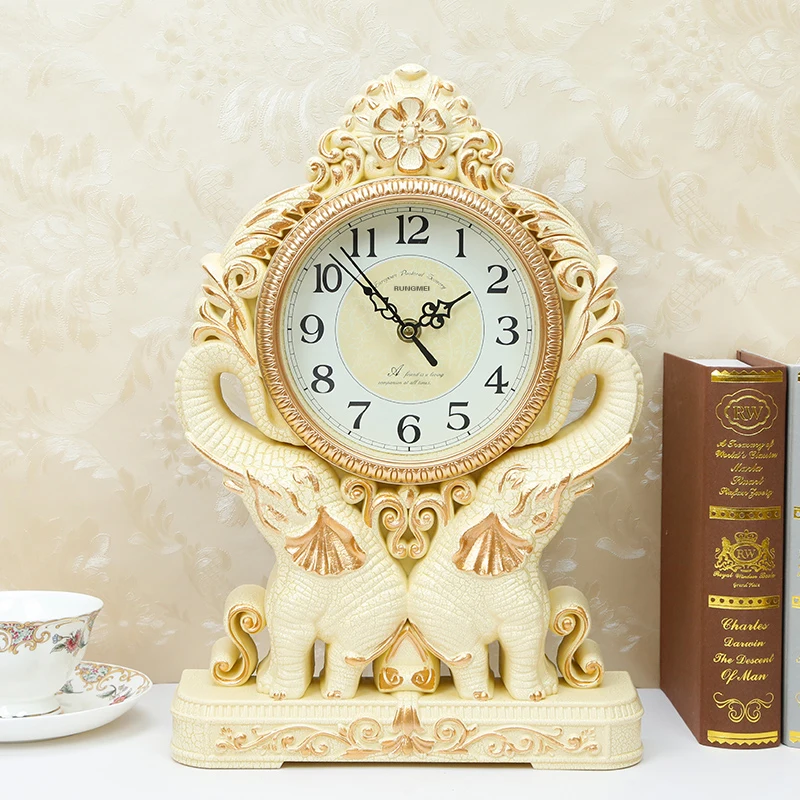 

Creative Mute Plastic Table Clock Large Table Clock Silent Home Watch Creative Ornaments, European Style Pendulum Clock Bedroom