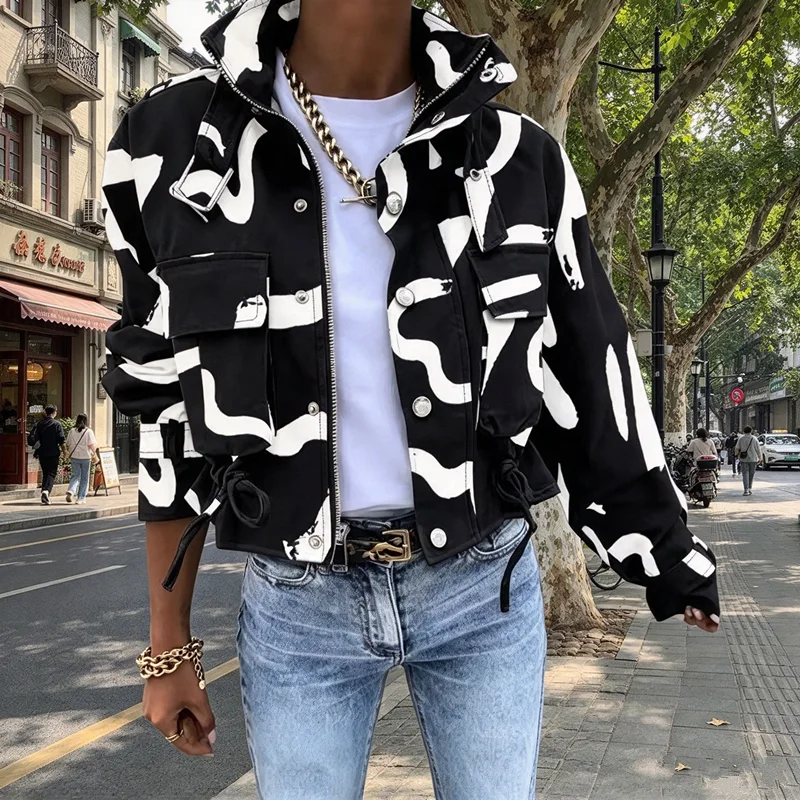 Women Black White Abstract Print Cropped Jacket, Stand Collar Zip Up Multi Pocket Cargo Coat, 2026 Autumn Streetwear Drawstring