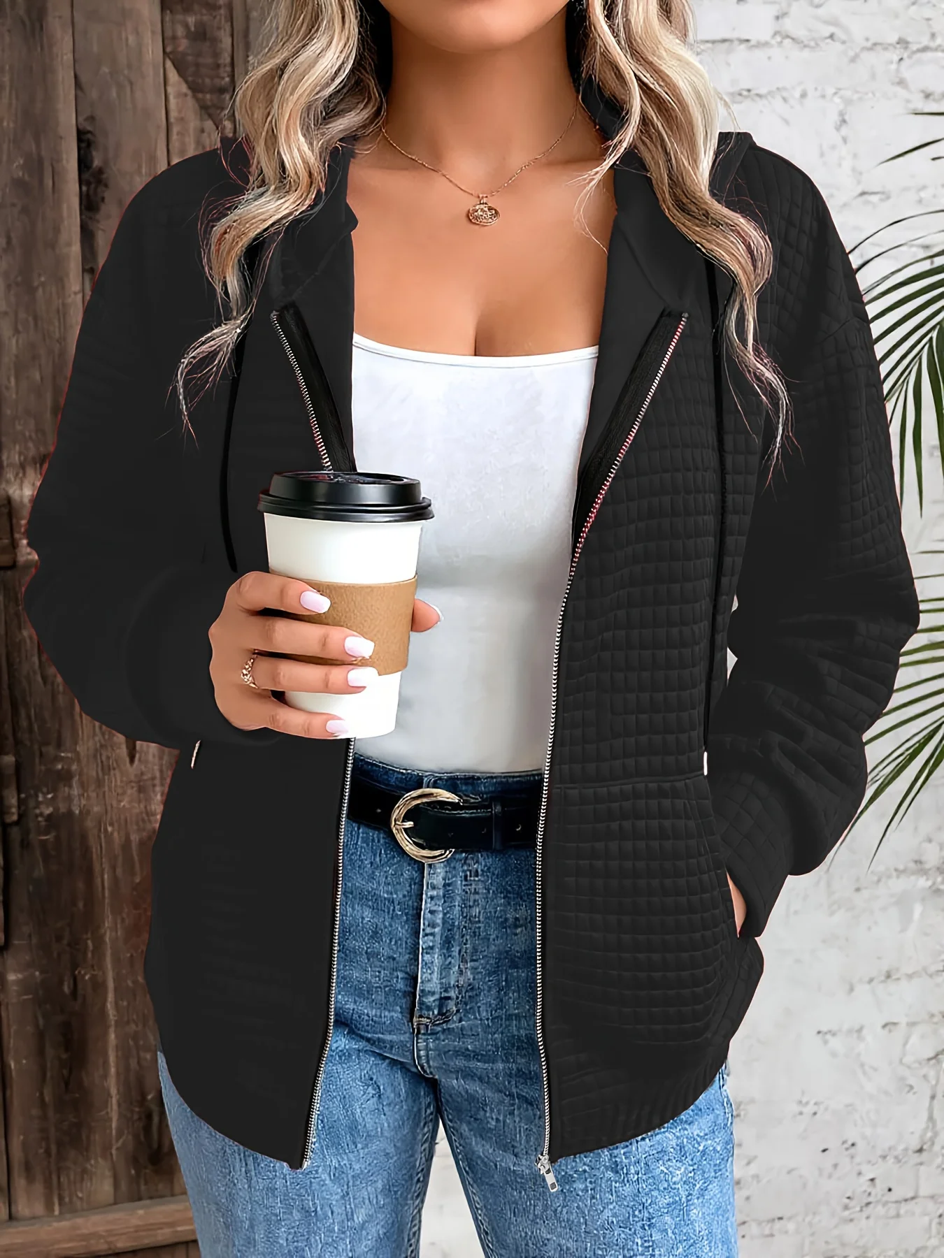 Stylish Plus Size Women's Quilted Zip-Up Hoodie for Effortless Everyday Fashion