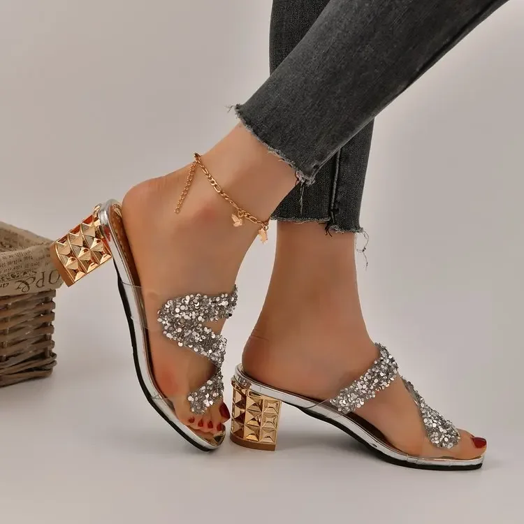 NEW Shiny Crystal Slippers Women Luxury Rhinestone Med Heels Sandals Woman Bohemian Gold Strange Heel Flip Flops Summer Shoes