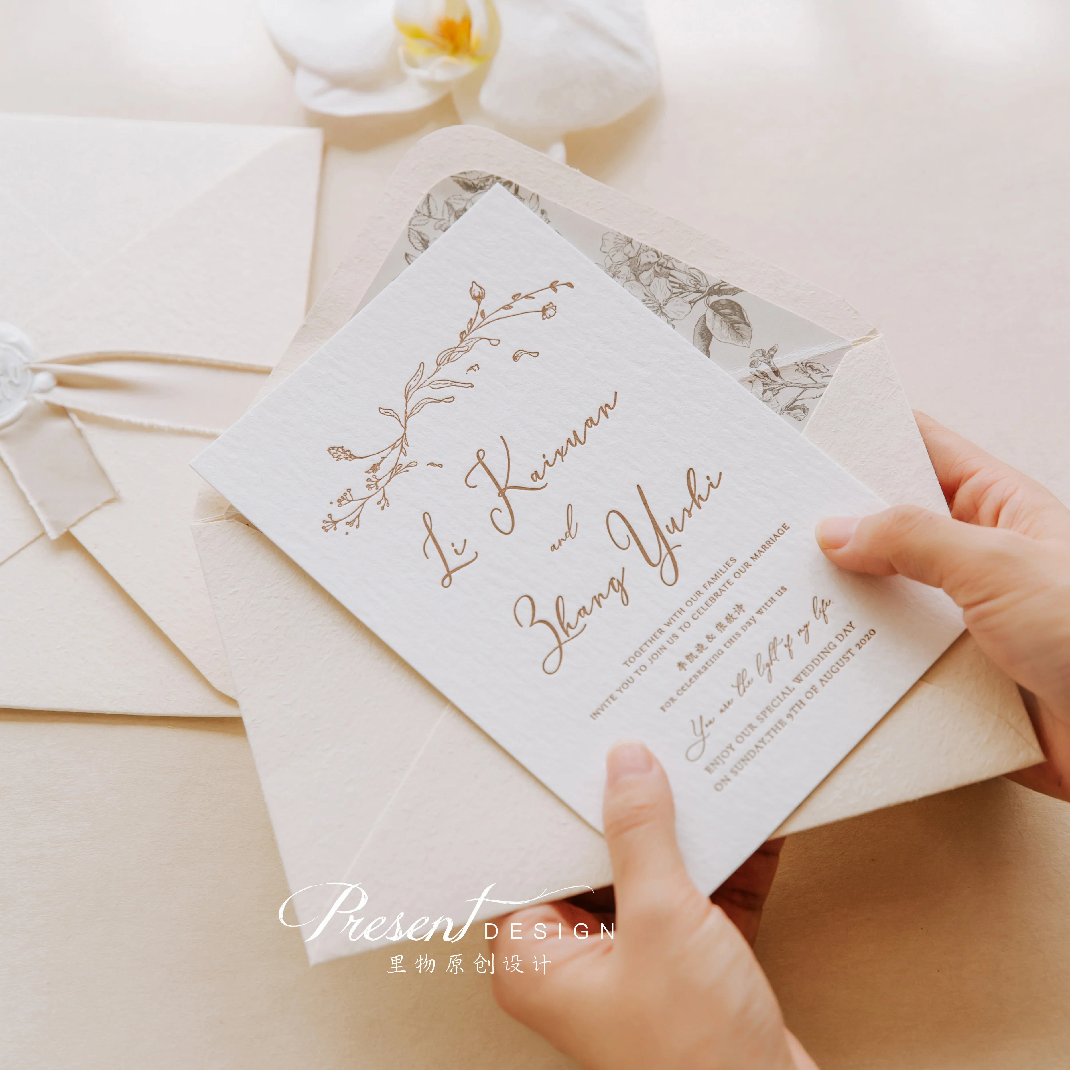 

High Grade Cotton Paper Letterpress Wedding Invitations Customized Design Printing Ultra Thick