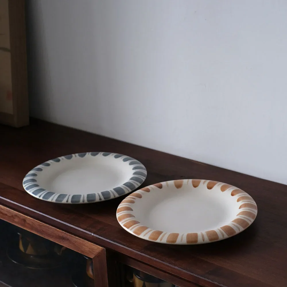 Japanese Style Hand Painted Ceramic Plate Creative Round Restaurant Homehold Tableware Fruit Salad Cake Dessert Plates
