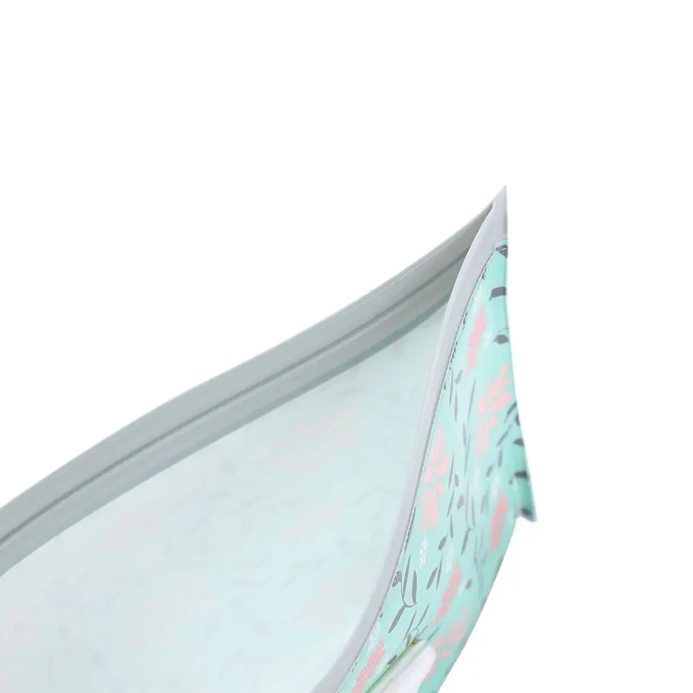 1pcs Useful Cute Snap-Strap Flip Cover Portable  Product Tissue Box Cosmetic Pouch Wet Wipes Bag Stroller Accessories