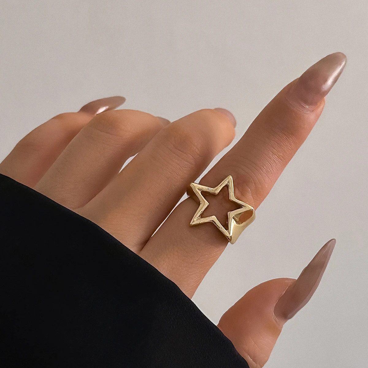 Open Adjustable Hollow Pentagonal Star Ring for Women Trendy Gold Color and Silver Color Finger Rings 2023 Fashion Jewelry Gifts