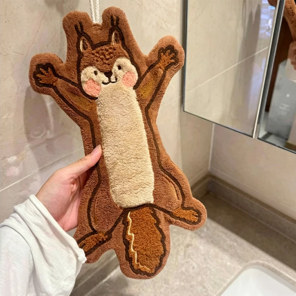 1 piece of creative squirrel hanging napkin, thickened coral fleece quick-dry absorbent hand towel, suitable for bathroom, kitchen, and toilet, a creative and interesting home decoration