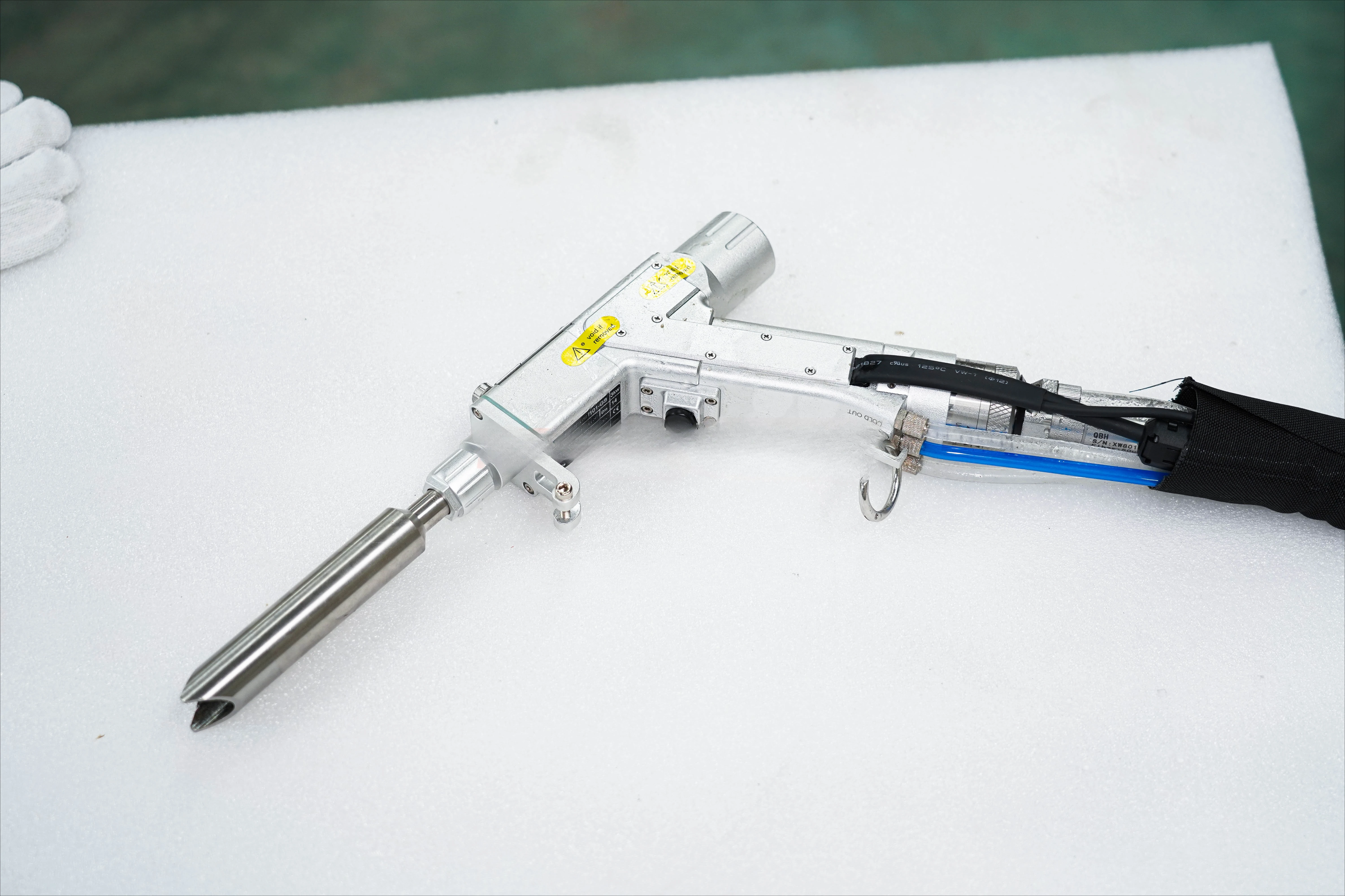 Handheld 4 in 1 Fiber Welder 1500W 2000W with Cleaning and Cutting for Automotive, Metalwork and Workshop Repair