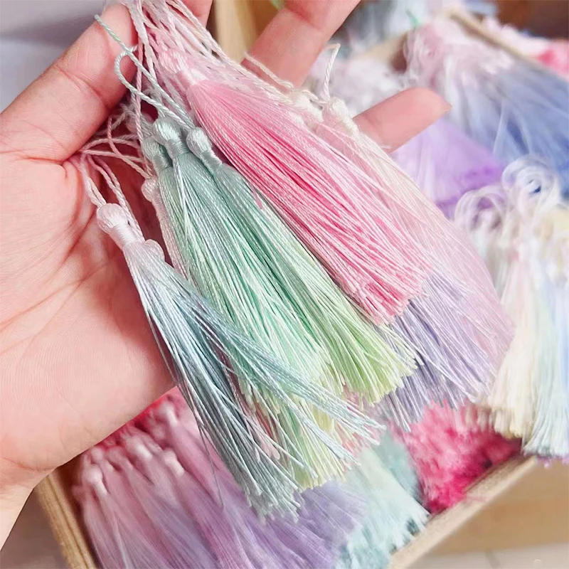 50pcs Fluorescent color gradient tassels Polyester Silk hand dyed Tassel  DIY Bookmark Pendant Jewelry Making Clothing Wedding D