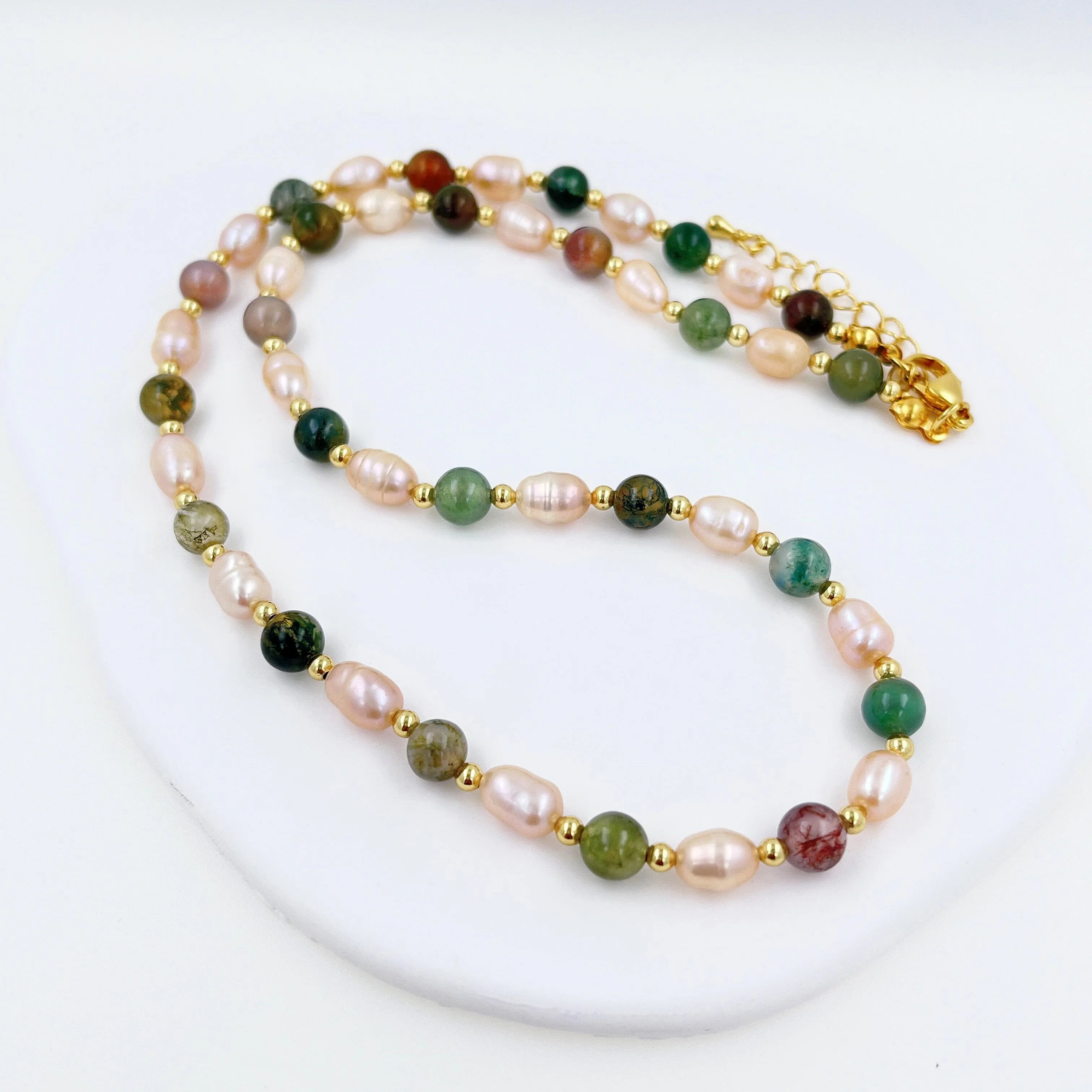 Pierre naturelle baroque collier de perles d\'eau douce couleur inde agate perle clavicule chaîne 2022 à la mode charme bijoux faits à la main femmes