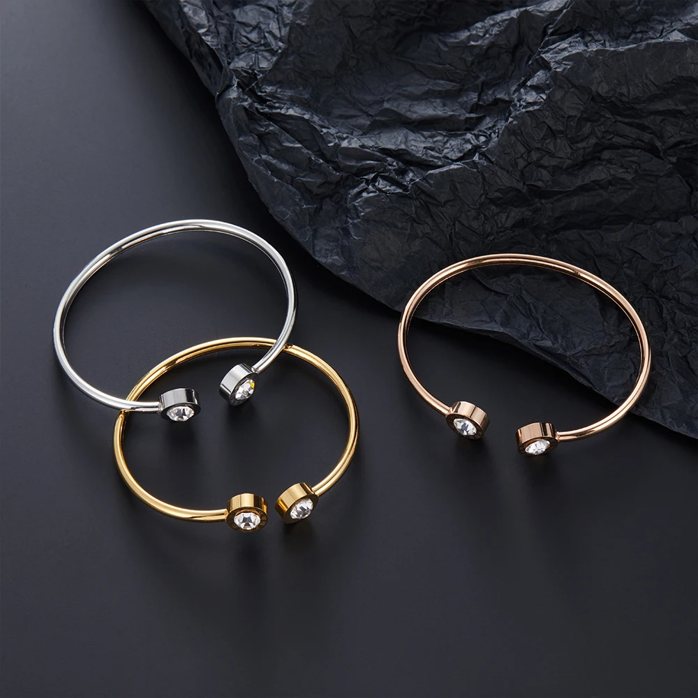

18K gold open bracelet, double diamond inlay design, light luxury versatile hand-dressed birthday gift/banquet jewelry