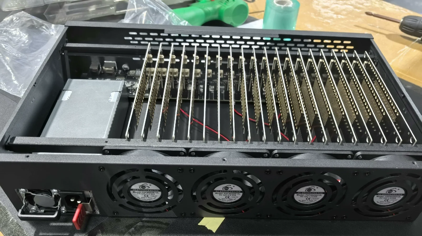 

Чехол для мобильного телефона Studio P30 поддерживает чехол OTG с двойным переключателем с возможностью горячей замены