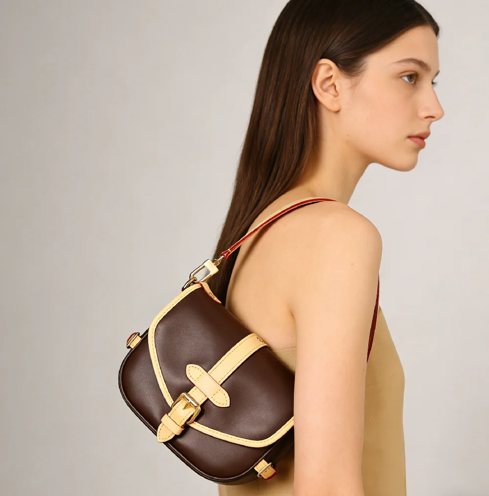 

Sophisticated Designer Diaper Bag Women Luxury Leather Tote Elegant Crossbody Bag Vintage Stylish Show