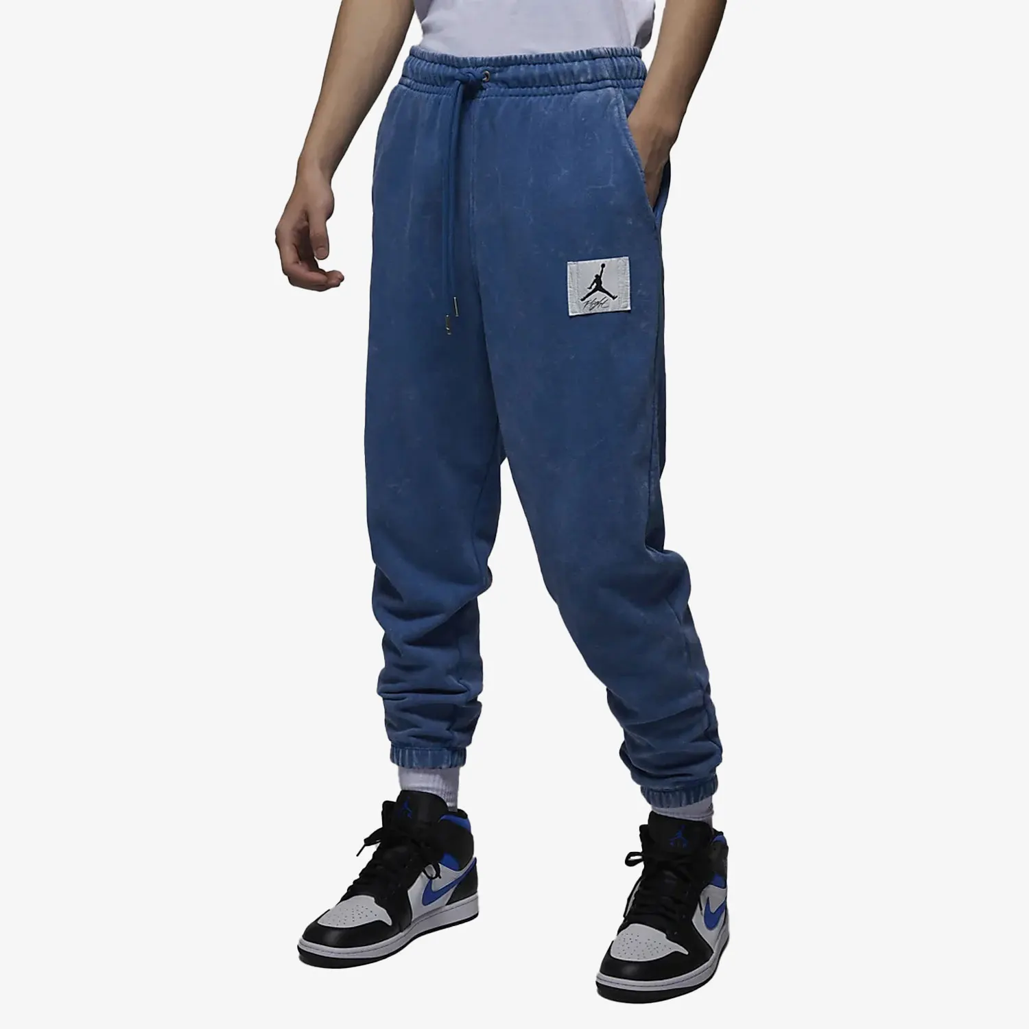

Nike Authentic Air Jordan Men's Fleece Lined Loose Fit Training Pants DR3090-485