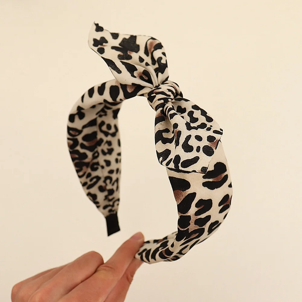 Fashion Leopard Print Satin Tie Bow Headband Plastic Headband With Teeth Non-Slip Wide Edge Headband Face Wash Hair Accessory