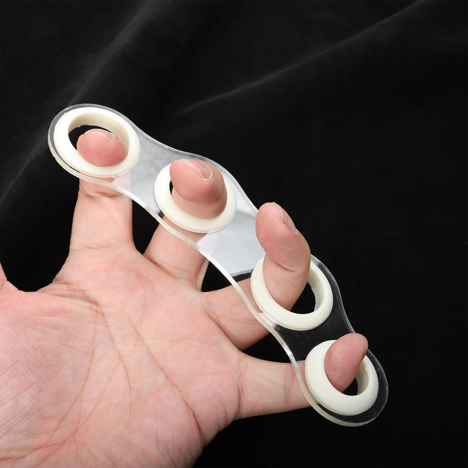 

Finger Expander For Guitar Piano Training Adjustable Hand Strengthener Tool, Elastic Finger Stretcher Exercise Device For