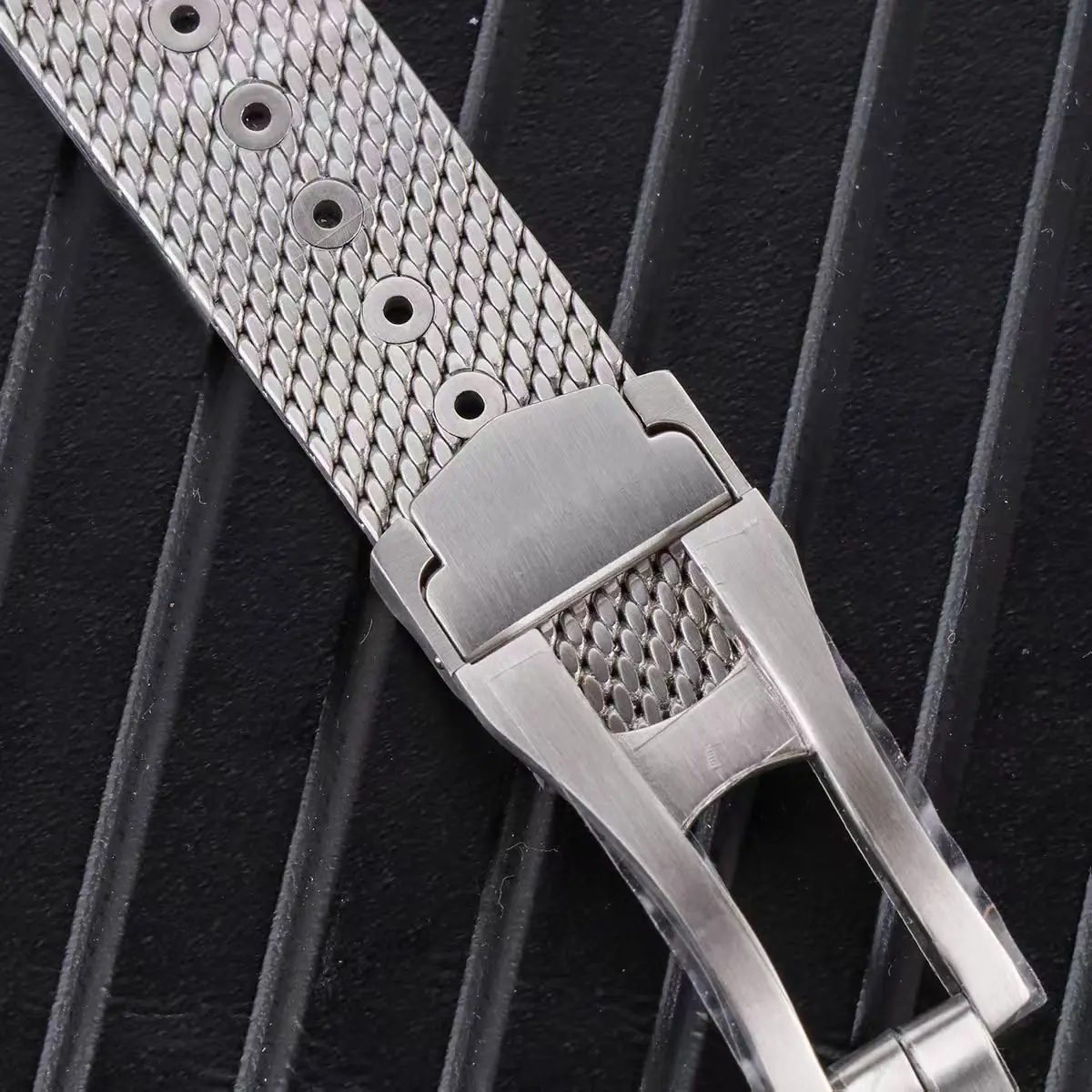 لأوميغا ساماستر 007 لا وقت للموت طبعة محدودة 20 مللي متر الفرقة دي فيل ميلانو شبكة سوار الفولاذ المقاوم للصدأ حزام ساعة اليد