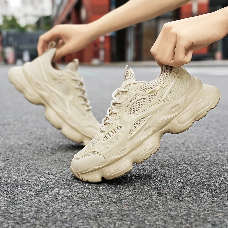 New Men's Casual Sports Shoes with Round Toe and Patchwork Mesh Breathable High-quality Solid Color Simple Running Shoes