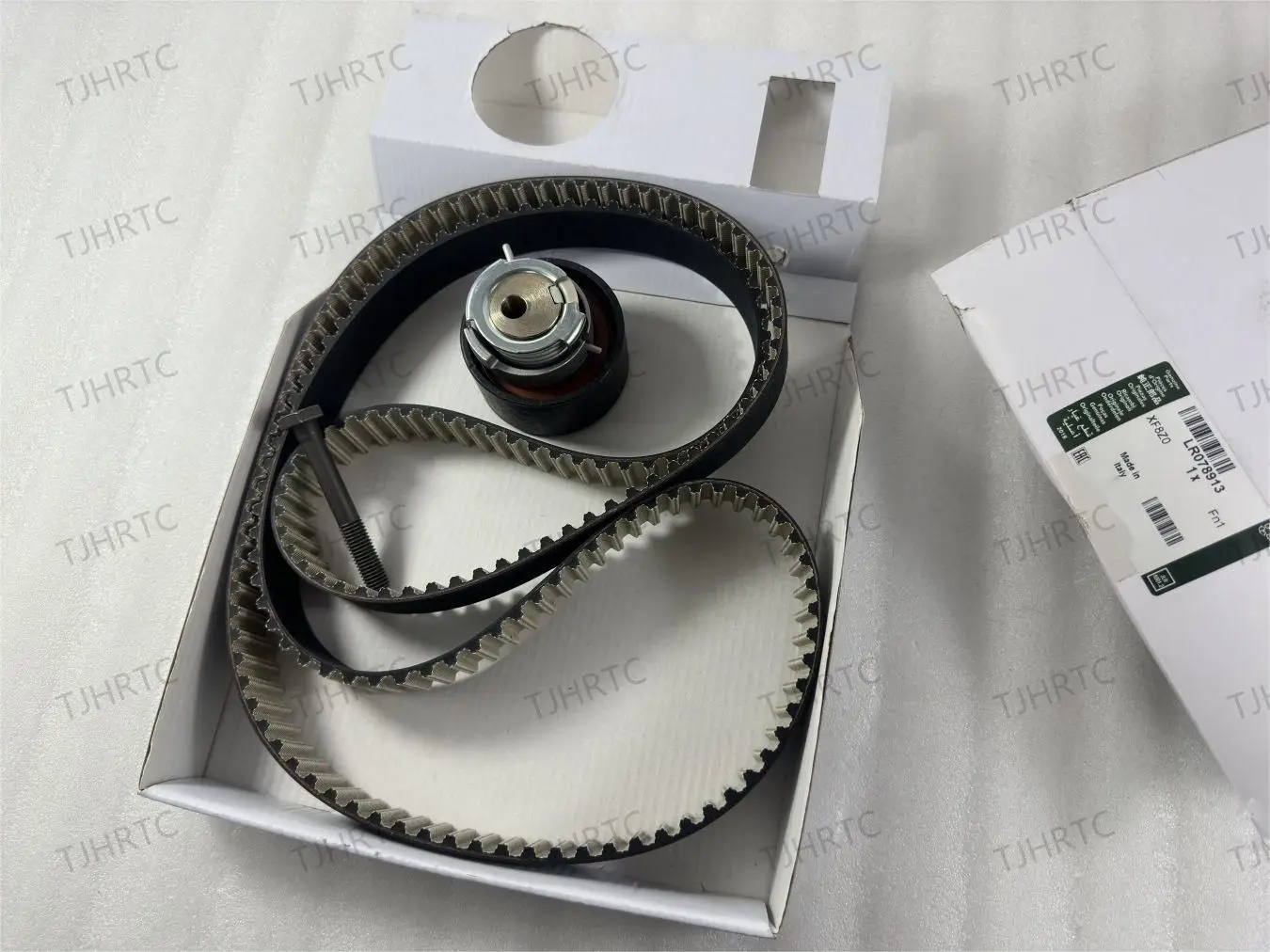 The Land Rover Jaguar Timing Belt Repair Kit is suitable for Discovery 4/5 Range Rover Sport/Administrative XJ LR078913 C2D49451