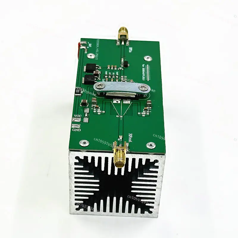 High Gain 32dB 2.4G Power Amplifier 50W Power Output for Wireless Devices
