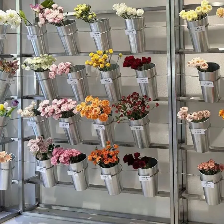 Stainless steel self-selected flower stand is easy to take care of, flower shop display training, self-service purchase