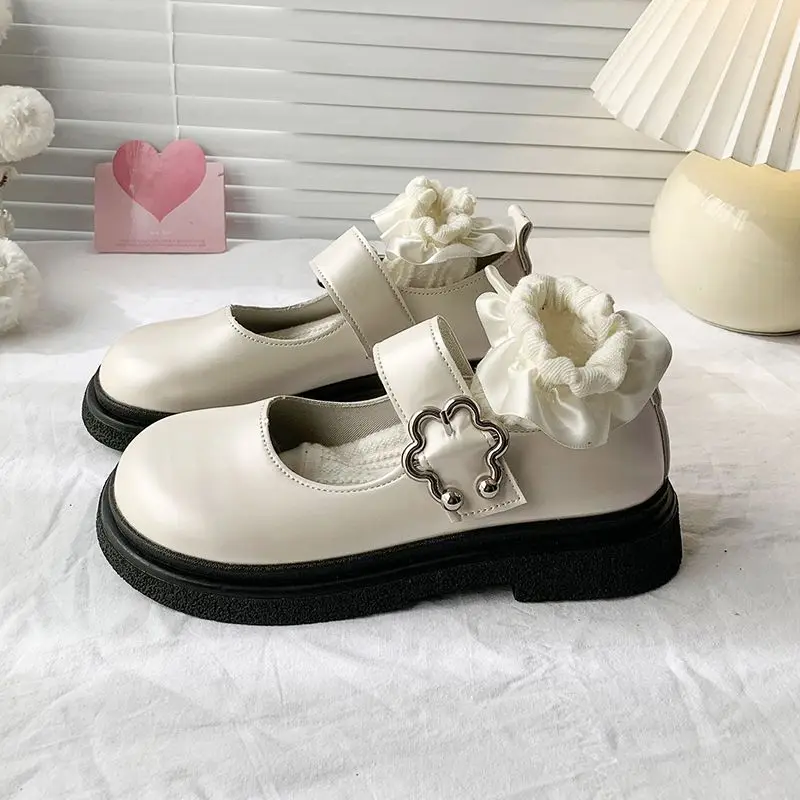 Buty damskie Okrągłe palce Japoński styl Lolita Obuwie damskie Off White Gothic Loafers Cute Mary Jane Kawaii With Stylish