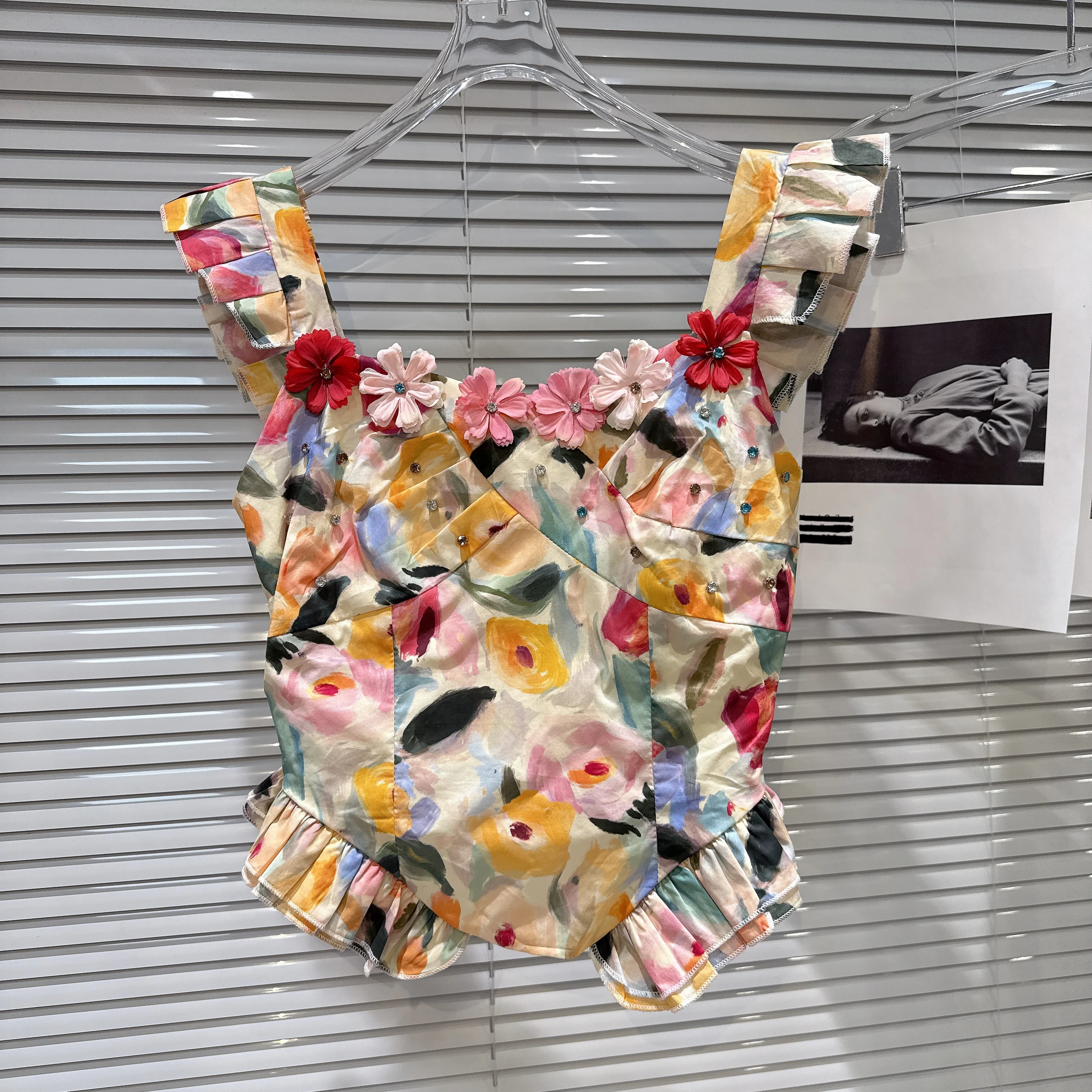 

Блузка без рукавов в стиле летних каникул 2025 года с рюшами на рукавах и 3D цветочным воротником с принтом омбре