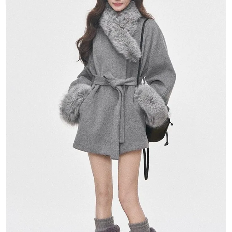 الكورية مزاجه الفراء طوق الدانتيل متابعة معطف المرأة 2025 شتاء جديد سيدة بسيطة ومتعددة الاستخدامات ركاب منتصف طول سترة #4