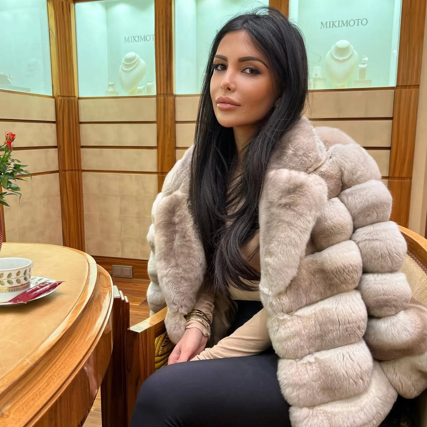 Mode Frauen echte Rex Kaninchen Pelz Anzug Kragen Mantel Winter warme Chinchilla Jacke Damen bekleidung Trend neu in Mänteln